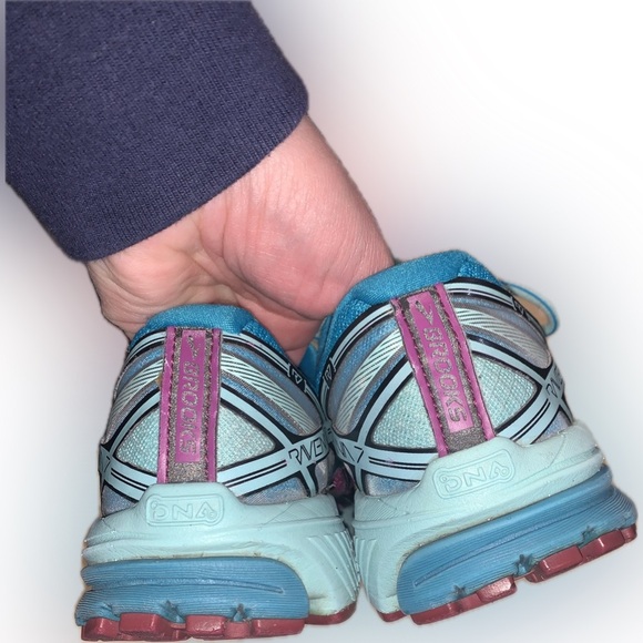 Brooks Ravenna 7 Magenta Blue Colorful Road Running Trainer Sneakers Women’s 6 - Picture 9 of 13